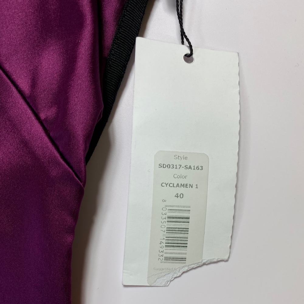 Dolce and Gabbana Plum Wiggle Dress - Picture 7 of 9